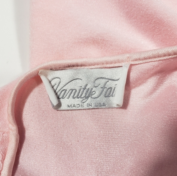 Vintage Vanity Fair Pink Fleece Robe Sz Medium ? Floral Lace Bell Sleeve Zip Up - Picture 10 of 15